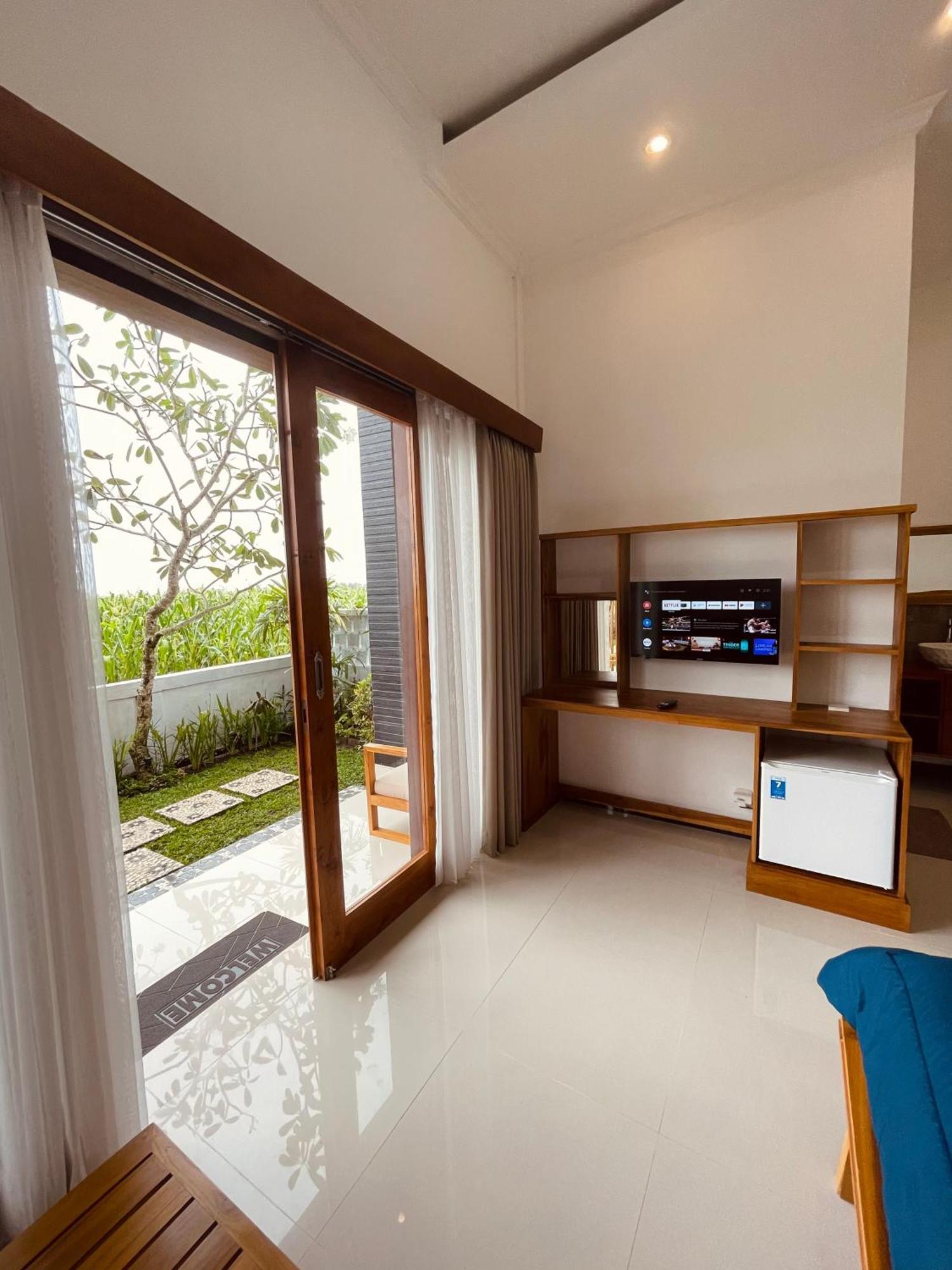 Surfers Villa Medewi Jembrana  Экстерьер фото